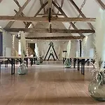 Domaine De La Tour 4*