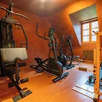 Domaine De La Tour Bed and breakfast Saint-Pierre-Canivet