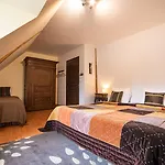 Domaine De La Tour 4*