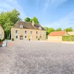Domaine De La Tour Saint-Pierre-Canivet
