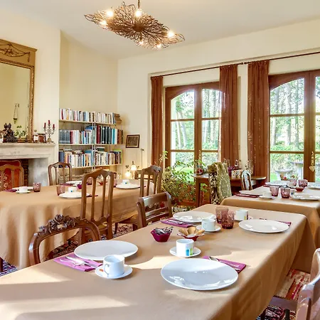 Domaine De La Tour לינה וארוחת בוקר Saint-Pierre-Canivet