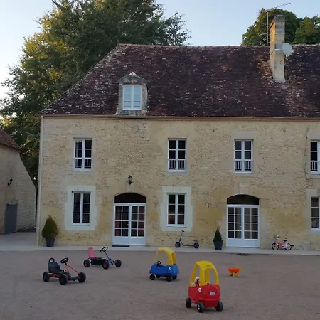 Domaine De La Tour 4* Saint-Pierre-Canivet