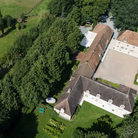Domaine De La Tour 4*