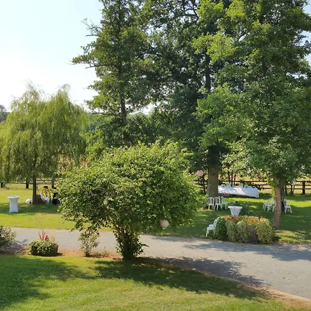 Domaine De La Tour Bed & Breakfast