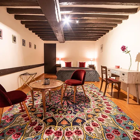 Domaine De La Tour B&B