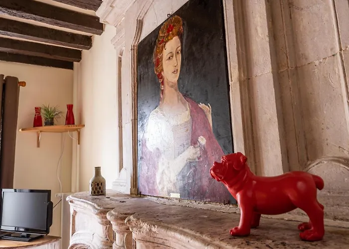 Bed & Breakfast Domaine De La Tour 4*