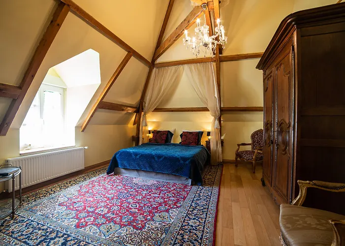 Domaine De La Tour Bed & Breakfast Saint-Pierre-Canivet