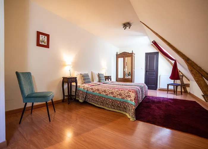 Domaine De La Tour 4*