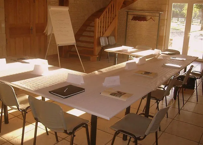 Domaine De La Tour Bed & Breakfast 4*