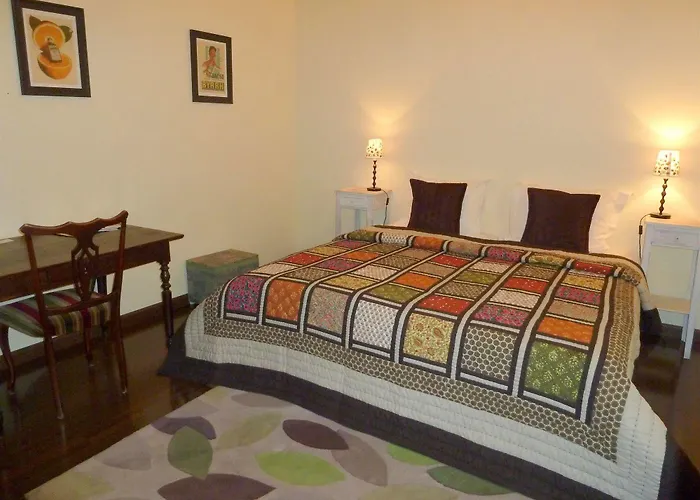 Domaine De La Tour Bed & Breakfast 4*